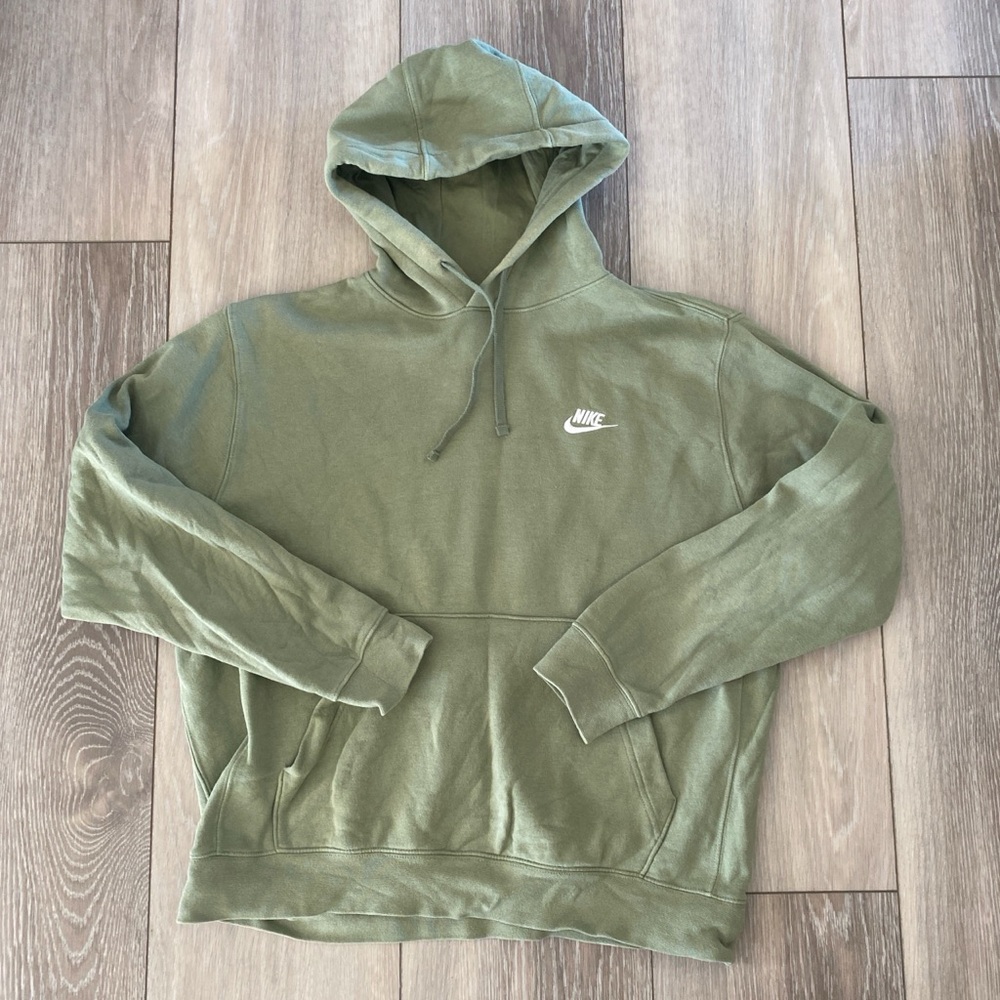 nike hoodie